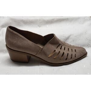 Maurices Bella Taupe Faux Suede Pointed Toe Block Heels 7.5 Casual Business